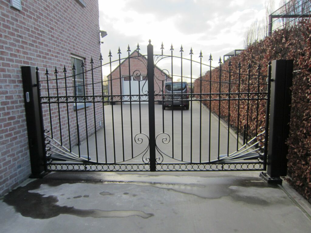 MR Automatics Dubbel Draaipoort 5