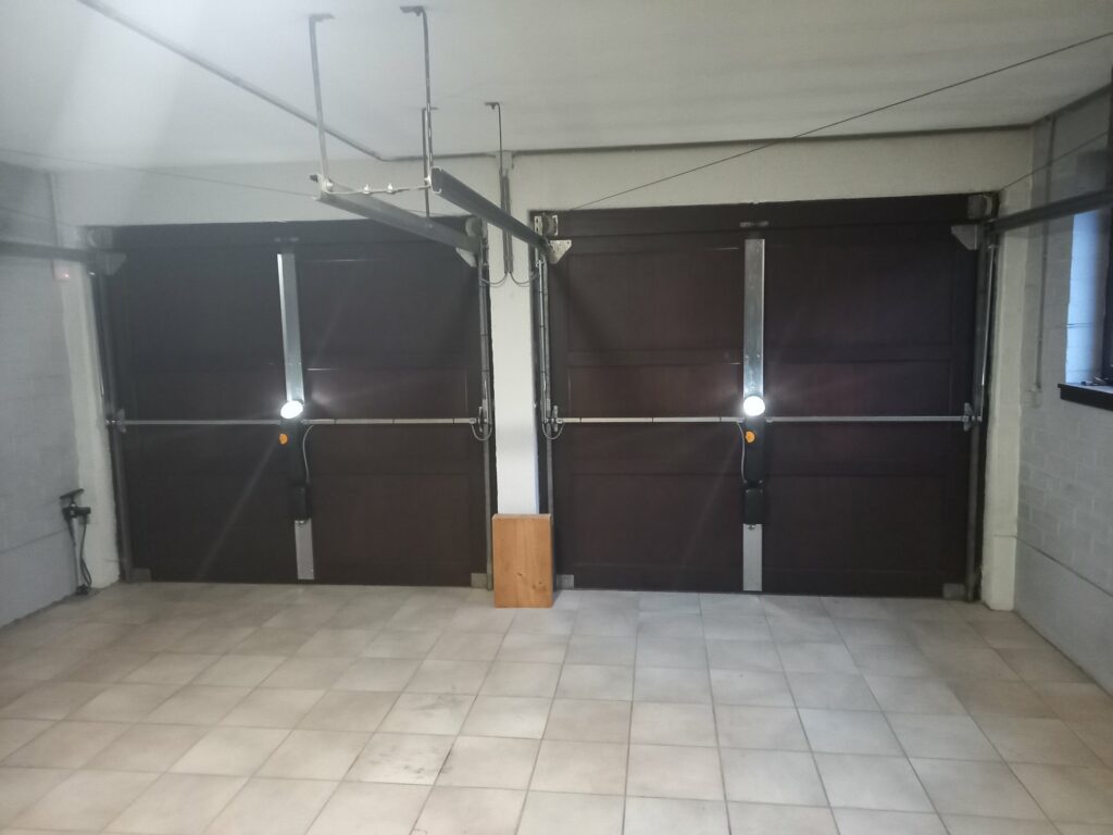 MR Automatics Garage Poort Motor 2